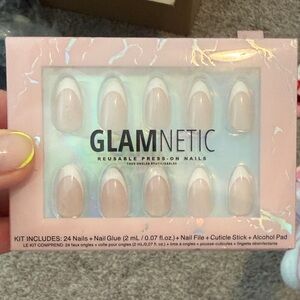 Glamnetic Reusable Press-On Nails - Ma Damn French tip